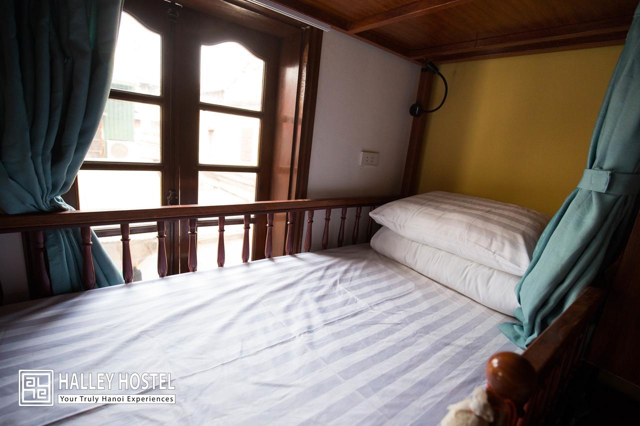 Halley Hostel Hanoi Exteriör bild