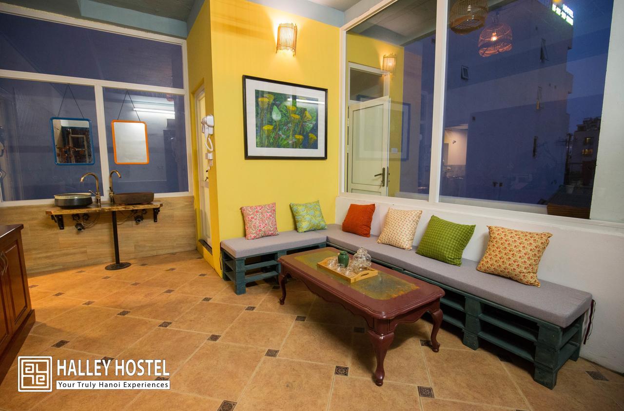 Halley Hostel Hanoi Exteriör bild