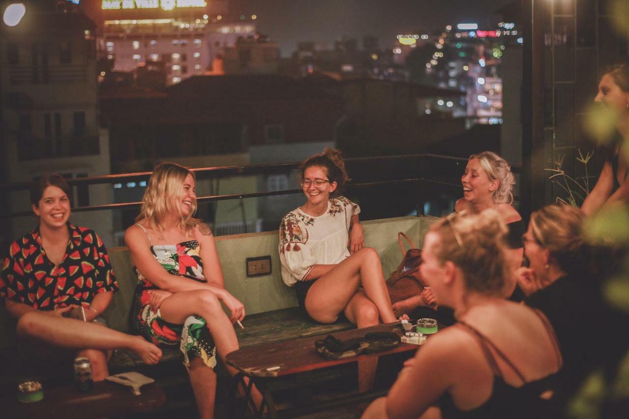 Halley Hostel Hanoi Exteriör bild